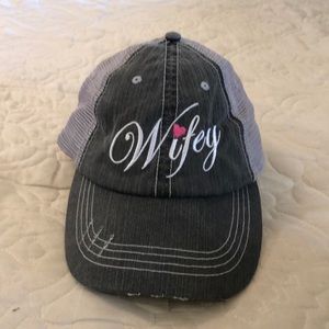 Wifey hat